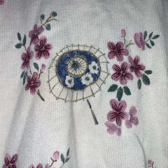 Vintage Alfred Dunner Floral Butterflies White Embroidered Bead Knit Top Size L - Picture 3 of 12